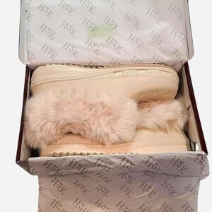 SUPER CUTE Beige Furry Croc-Style Ankle Boots